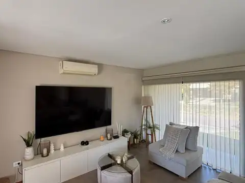 GRAN CASA DE CATEGORÍA EN VENTA Bº LICEO ETAPA 2/3