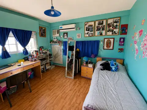 VENTA CASA 6 AMB 2 PLANTAS FCIO. VARELA 2 COCHERAS