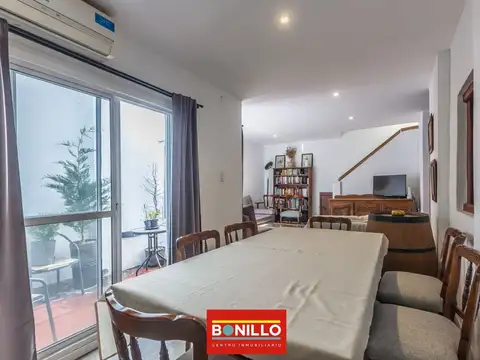 Depto Tipo Casa en Venta en Villa Pueyrredon, USD 197.000