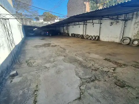 COCHERA EN VENTA P/ 10 AUTOS BARRIO CURA