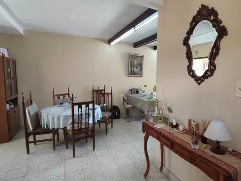 Depto Tipo Casa en Venta de 4 ambientes