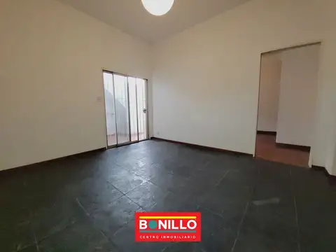 Depto Tipo Casa en Alquiler de 1 dormitorio