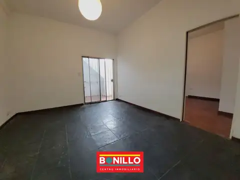 Depto Tipo Casa 2 ambientes con 1 baño