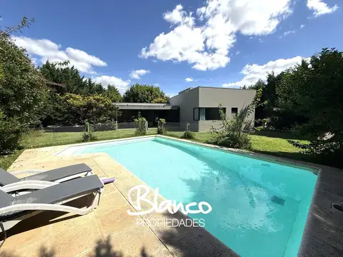 Casa  en Alquiler en Haras Santa Maria, Escobar, G.B.A. Zona Norte