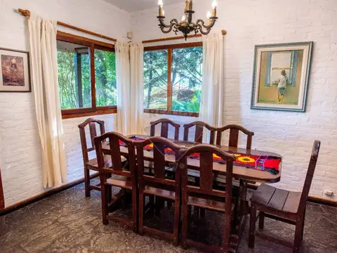 Casa 5 ambientes con 3 baños