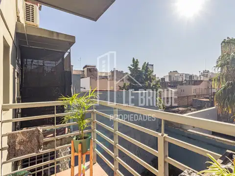 Excelente Depto con Balcon en 2 plantas