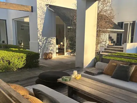 Casa en Alquiler Temporal de 4 dormitorios