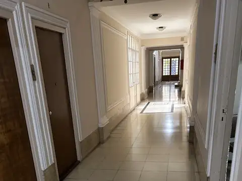 Chacabuco 500, Piso 1