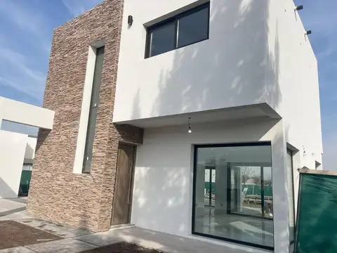 Casa en Venta en Moreno, USD 275.000