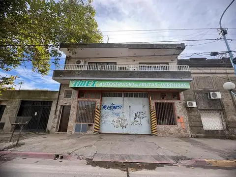 Av. Rivadavia 1600, Piso 1