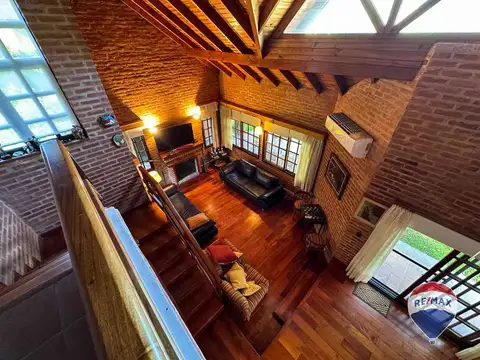 Casa 4 ambientes con 3 baños