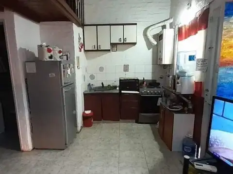 AMPLIO 2 AMB CON PATIO. OPORTUNIDAD 