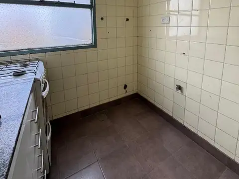 Av Gaona 2300
