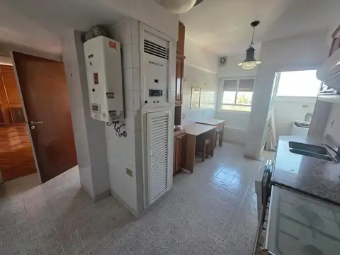 Departamento en Alquiler con 1 cocheras