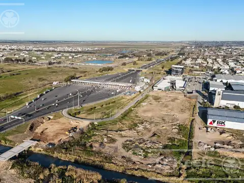 Terreno en Venta 50  mts Fondo