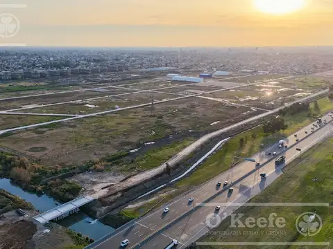 Intepark  Parque Industrial y Tecnológico Berazategui - Av. 33 y Colectora - Au. La Plata / Bs. As. - Lote 4710 m2