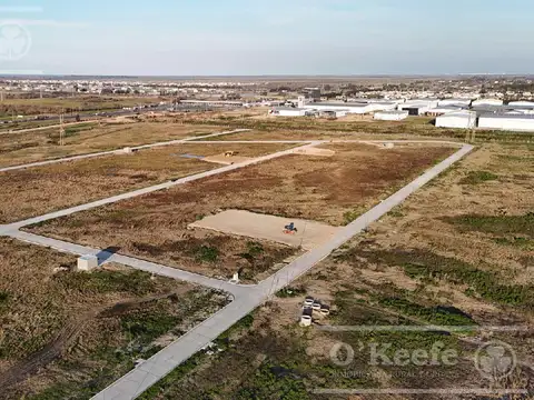 Intepark  Parque Industrial y Tecnológico Berazategui - Av. 33 y Colectora - Au. La Plata / Bs. As. - Lote 4710 m2