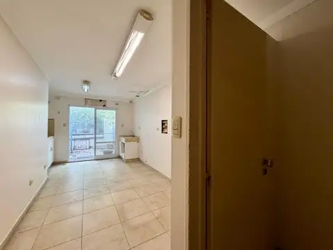 Oficina en Alquiler en Belen de Escobar, $ 900.000