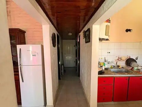 Casa 3 ambientes con 1 baño