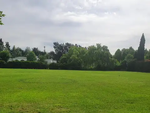 Terreno en Venta en Martindale Country Club, USD 450.000