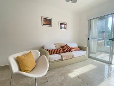 VENTA DE DEPARTAMENTO EN PINAMAR CON GAS NATURAL