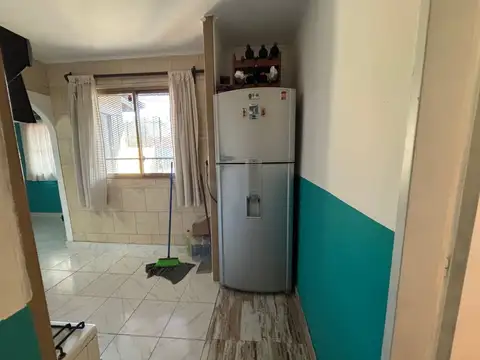 VENTA CASA 4 AMBIENTES MORENO