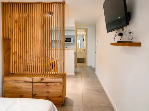 Monoambiente 38 m² con Balcón – Amoblado y Equipado – Mitre 1364