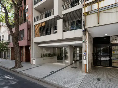 Mitre 1300, Piso 3