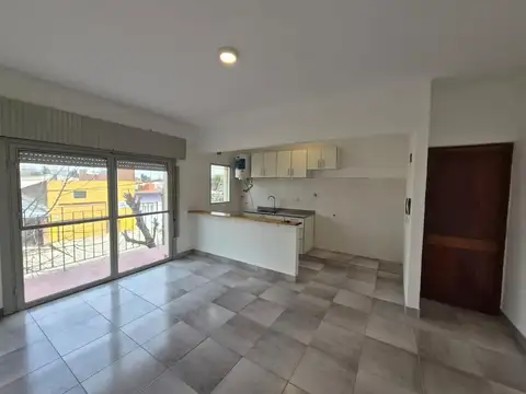 Hermoso dos ambiente en San Miguel - ¡Reciclado a nuevo! 