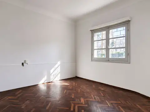 Venta casa ph de dos dormitorios en Atahualpa