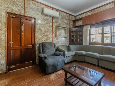 Casa en Venta en Rafael Calzada, USD 149.000