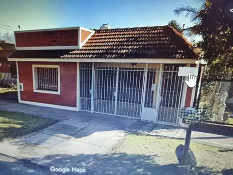 VENTA 5 AMB COCHERA QUINCHO PARQUE en R. CALZADA
