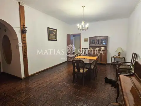 Casa 4 ambientes con 1 baño