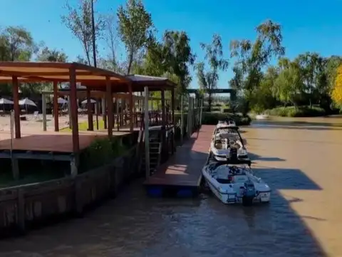 Lote en Barrio Nautico Albardon en esquina
