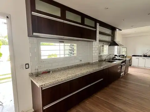 Casa en Venta al Oeste