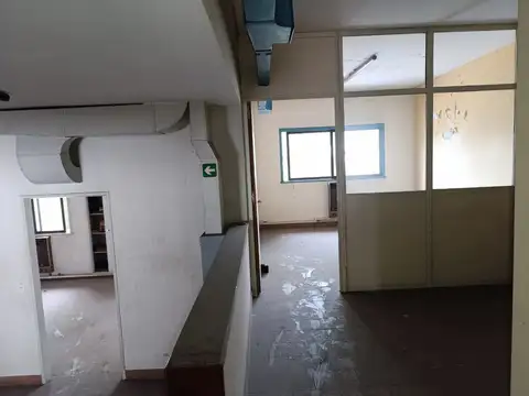 Galpon en Alquiler en Pompeya, $ 2.400.000