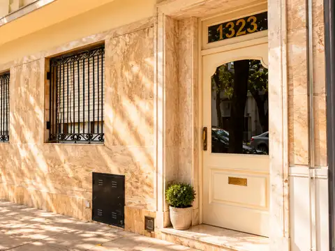 DUEÑO VENDE! Exclusivo departamento de 3 ambientes totalmente reciclado a nuevo en pleno Palermo Soho.