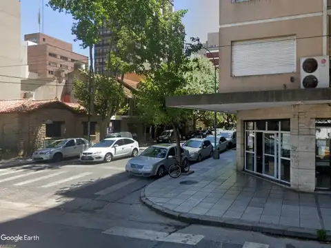 Bartolomé Mitre e/ 9 de Julio y 3 de Febrero