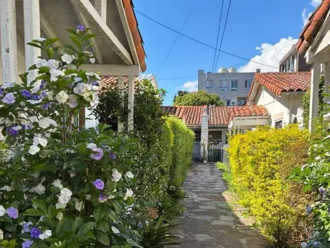 Intendente Neyer 100, Piso 0