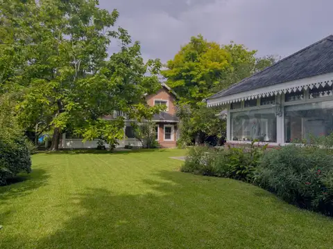 Casas en venta en Abril Club de Campo