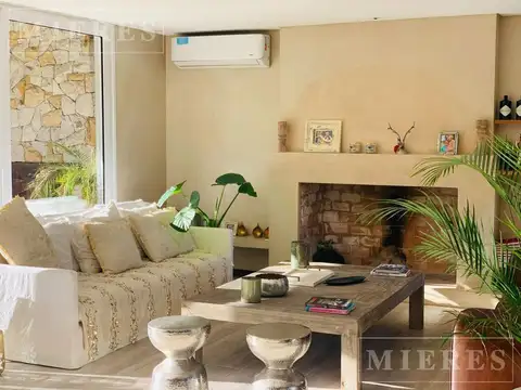 Casa en Alquiler Temporal con 2 cocheras