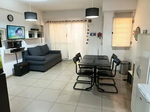Depto Tipo Casa 2 ambientes con 1 baño