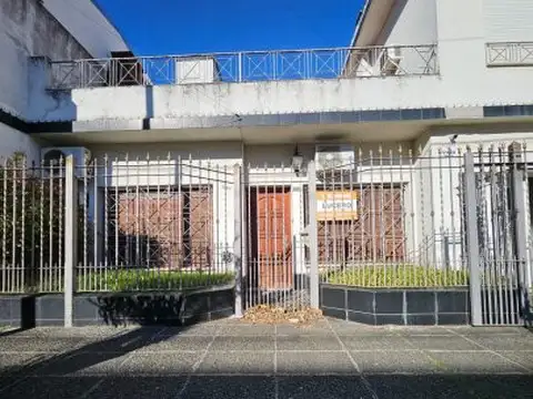 Depto Tipo Casa en Venta de 7 ambientes