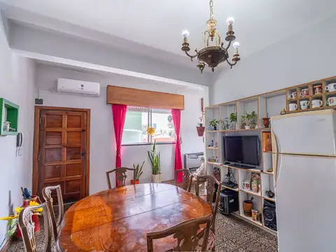 Depto Tipo Casa en Venta en Lanus Oeste, USD 85.000