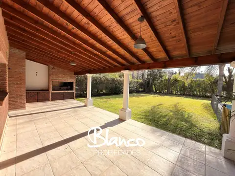 Casa en Alquiler de 3 dormitorios