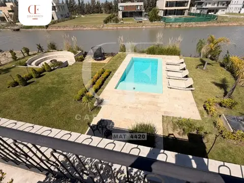 Casa en alquiler temporario c/ cochera en Canning