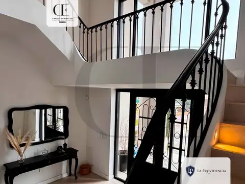 Casa 6 ambientes con 6 baños