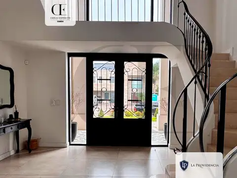 Casa en Alquiler Temporal de 4 dormitorios