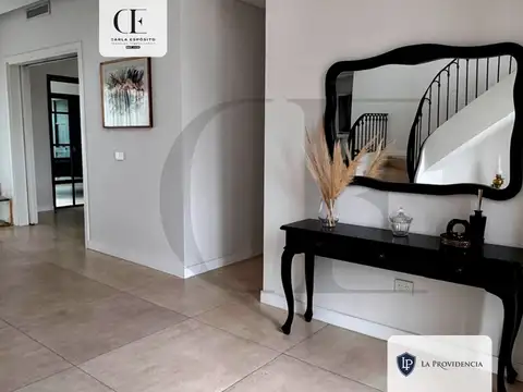 Casa en Alquiler Temporal con 2 cocheras