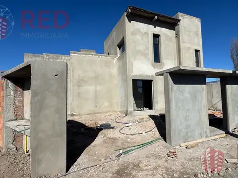Vende Casa 3 Dormitorios Barrio Tierra Mansa